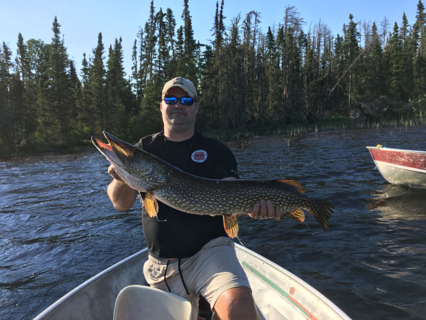 Red Lake Ontario Fishing Canada at fly in outposts for Northern Pike ...